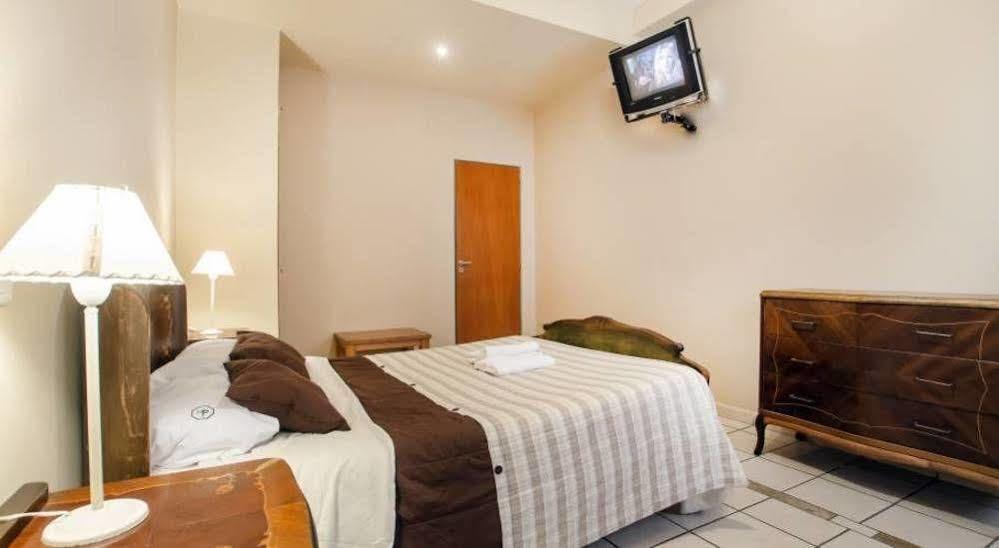Hotel Parada Buenos Aires Dış mekan fotoğraf