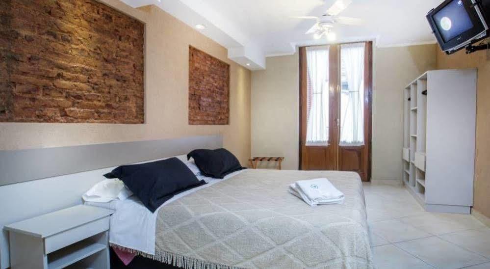 Hotel Parada Buenos Aires Dış mekan fotoğraf